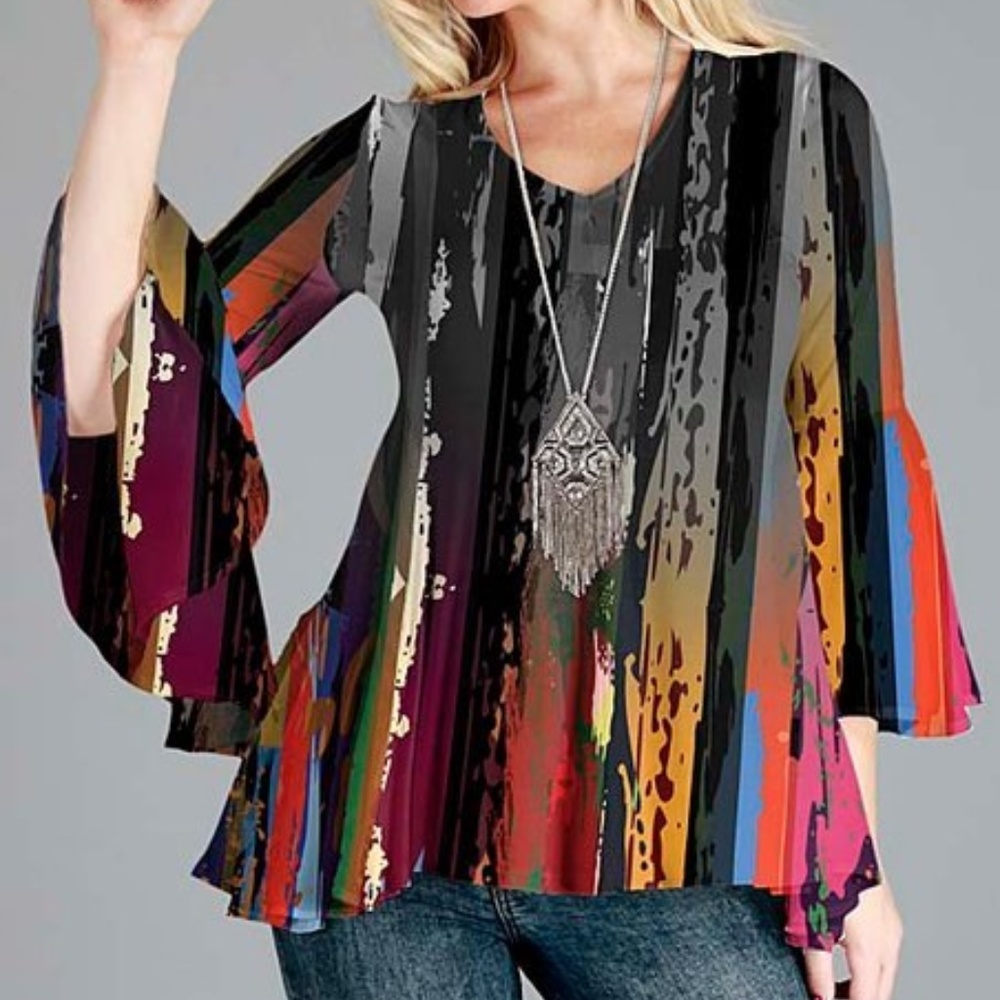 Simply Aster Gray Abstract Bell-Sleeve Top